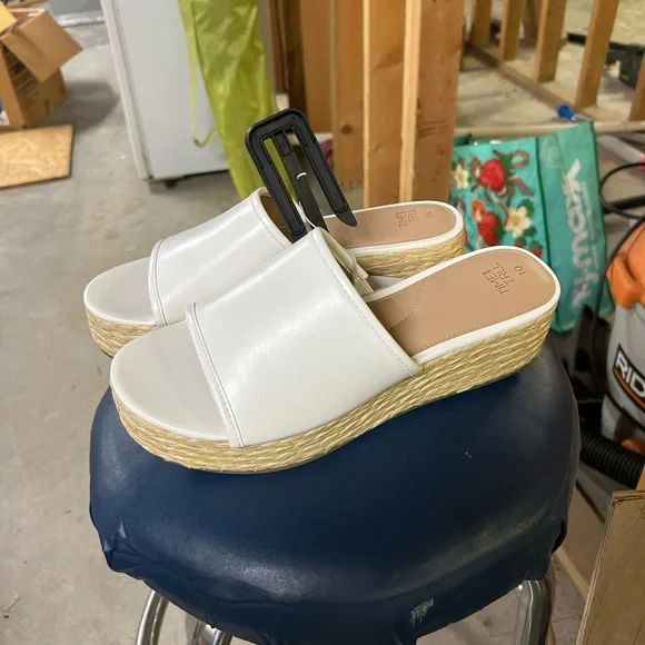 Time and Tru Women's Raffia Platform Slide Sandals NWT - Picture 2 of 6